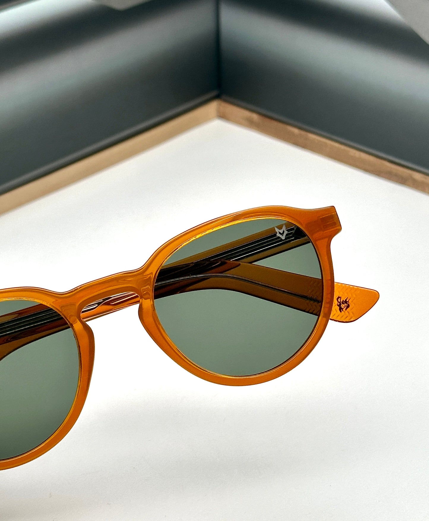 Solitaire MLT-67 C3 Polarised Unisex Fashion Sunglasses